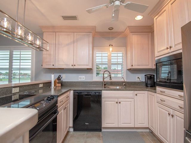 88 Crooked Tree Lane 201, Vero Beach, FL 32962