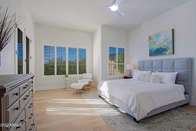 6884 E AMBER SUN Drive, Scottsdale, AZ 85266