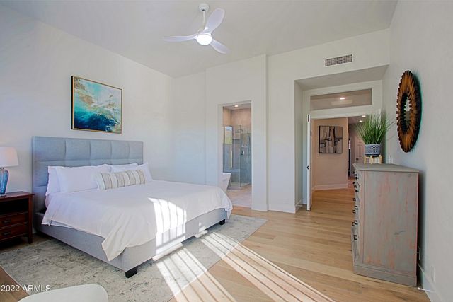 6884 E AMBER SUN Drive, Scottsdale, AZ 85266