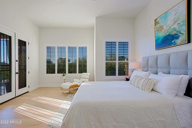 6884 E AMBER SUN Drive, Scottsdale, AZ 85266