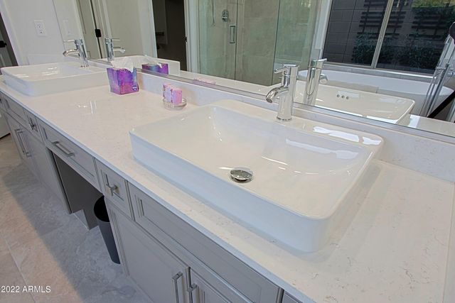 6884 E AMBER SUN Drive, Scottsdale, AZ 85266