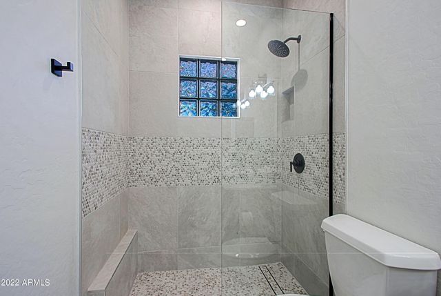 6884 E AMBER SUN Drive, Scottsdale, AZ 85266