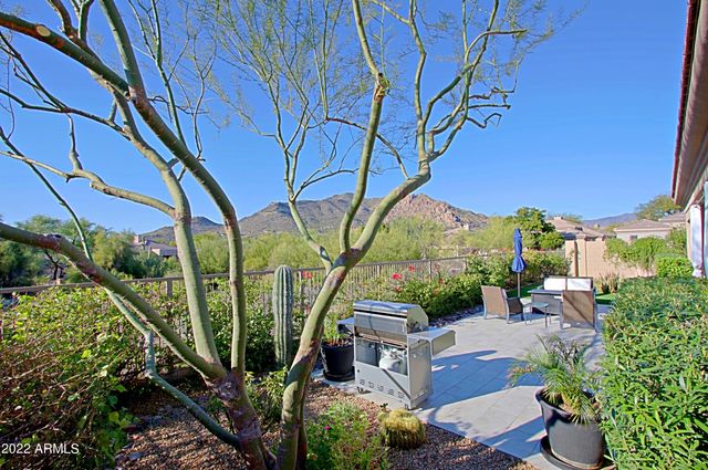 6884 E AMBER SUN Drive, Scottsdale, AZ 85266