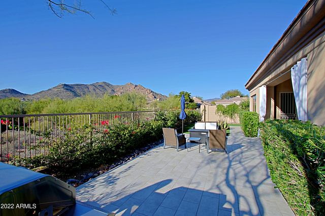 6884 E AMBER SUN Drive, Scottsdale, AZ 85266