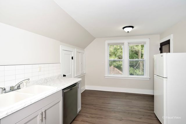 93 Elmhurst Street 2, Crystal Lake, IL 60014