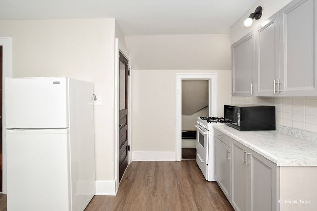 93 Elmhurst Street 2, Crystal Lake, IL 60014