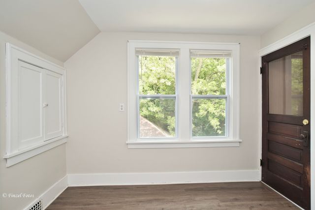 93 Elmhurst Street 2, Crystal Lake, IL 60014