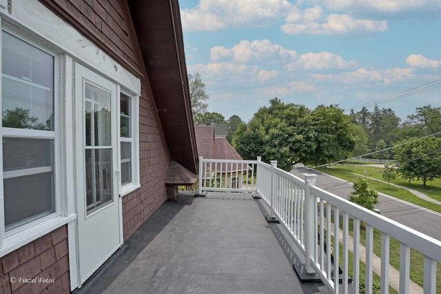 93 Elmhurst Street 2, Crystal Lake, IL 60014