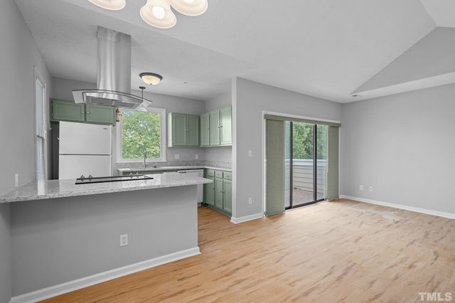 1021 Brighthurst Drive 308, Raleigh, NC 27605