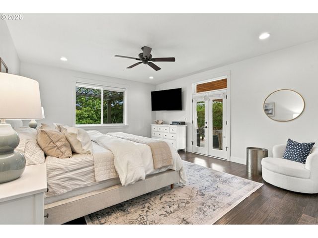 16596 MEMORY Ln, Oregon City, OR 97045