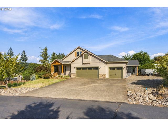 16596 MEMORY Ln, Oregon City, OR 97045