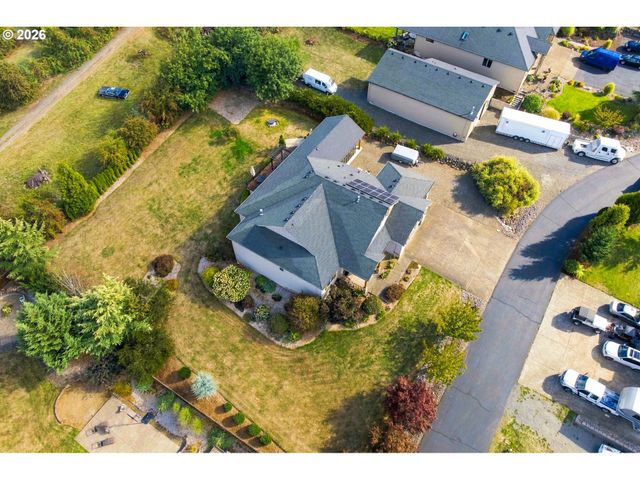 16596 MEMORY Ln, Oregon City, OR 97045