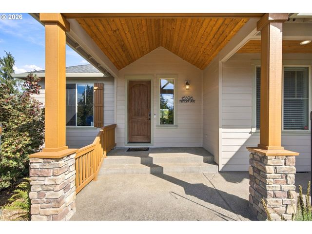 16596 MEMORY Ln, Oregon City, OR 97045