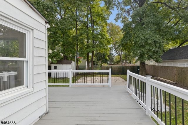 28 Laurel Pl, Fanwood Boro, NJ 07023