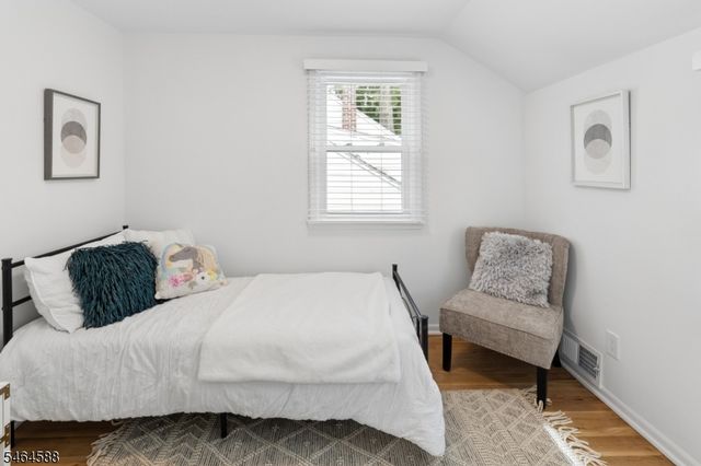 28 Laurel Pl, Fanwood Boro, NJ 07023