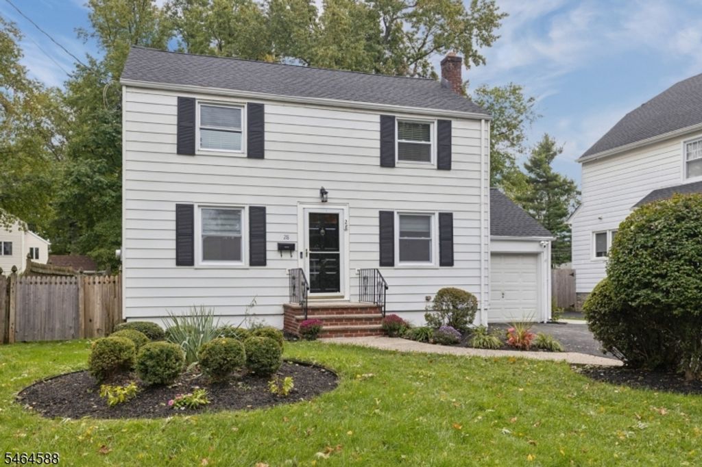 28 Laurel Pl, Fanwood Boro, NJ 07023