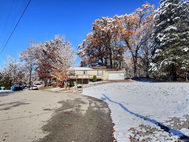 400 Ln 148 Hamilton Lk, Hamilton, IN 46742