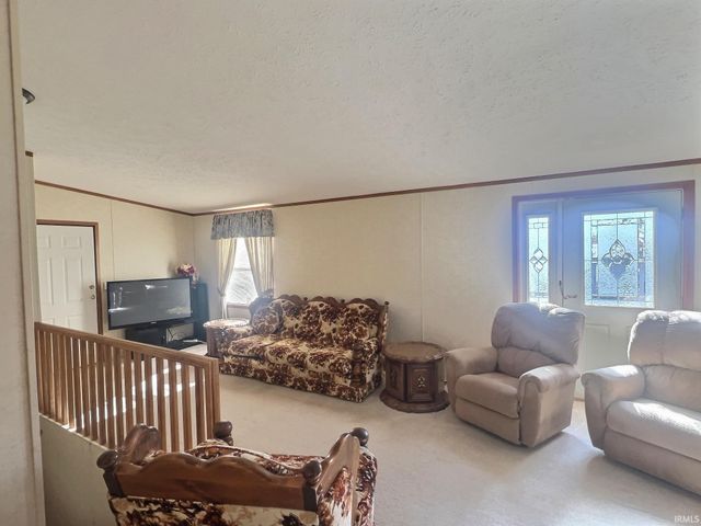 400 Ln 148 Hamilton Lk, Hamilton, IN 46742