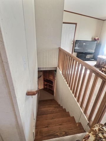 400 Ln 148 Hamilton Lk, Hamilton, IN 46742