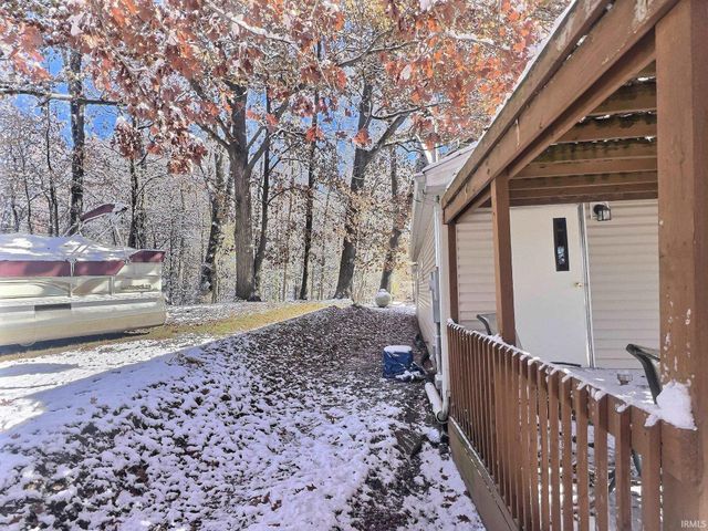 400 Ln 148 Hamilton Lk, Hamilton, IN 46742