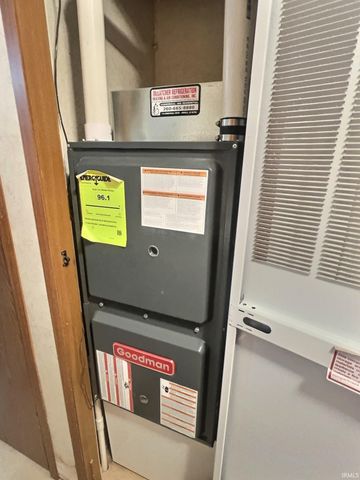 400 Ln 148 Hamilton Lk, Hamilton, IN 46742