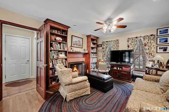 16 Jonathan Drive, Roxbury, CT 06783