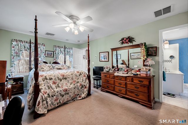 16 Jonathan Drive, Roxbury, CT 06783