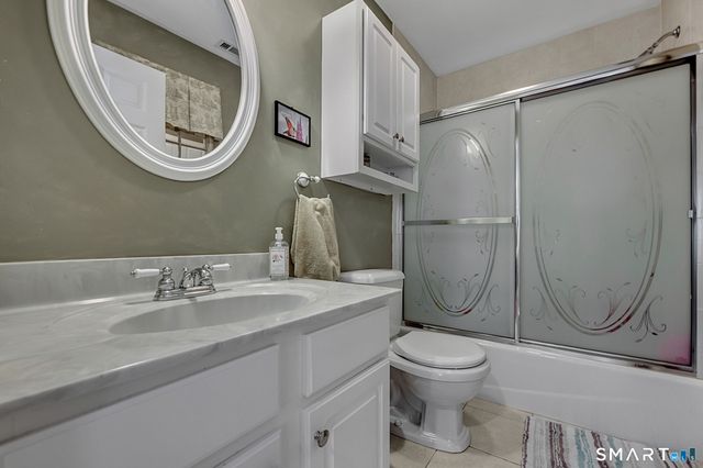 16 Jonathan Drive, Roxbury, CT 06783