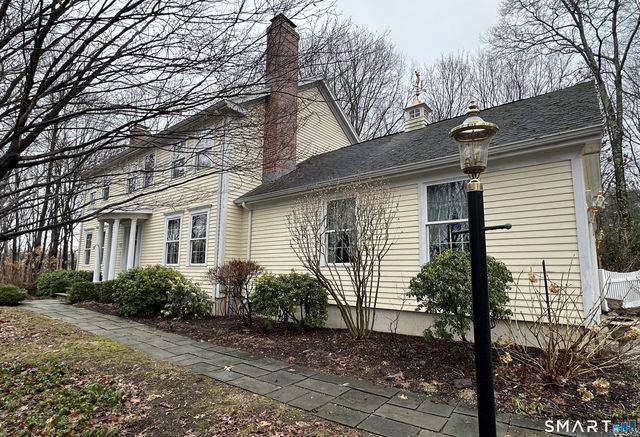 16 Jonathan Drive, Roxbury, CT 06783