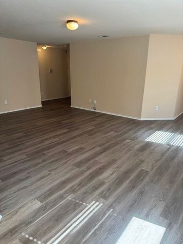412 Marble Creek Drive, Fort Worth, TX 76131