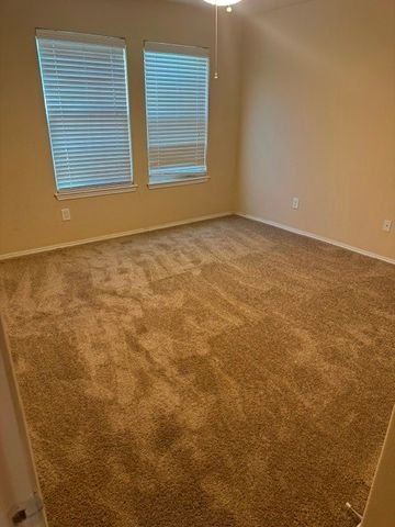 412 Marble Creek Drive, Fort Worth, TX 76131
