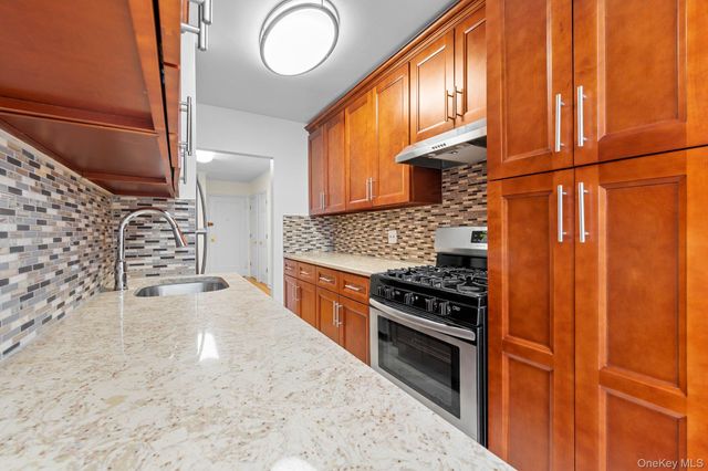 3751 86th Street 4H, Jackson Heights, NY 11372