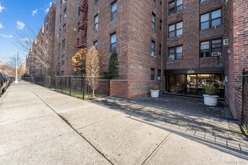 3751 86th Street 4H, Jackson Heights, NY 11372