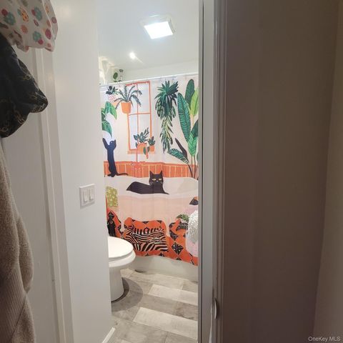 248 Graff Avenue, Bronx, NY 10465