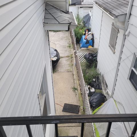 248 Graff Avenue, Bronx, NY 10465