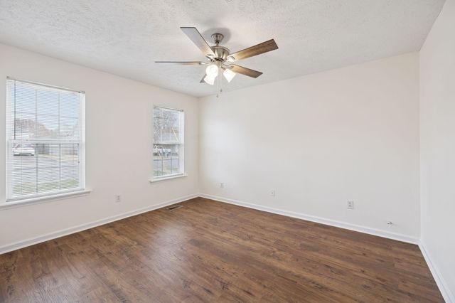 4913 Camborne Cir, Murfreesboro, TN 37129