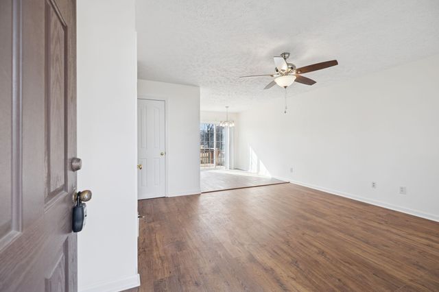 4913 Camborne Cir, Murfreesboro, TN 37129