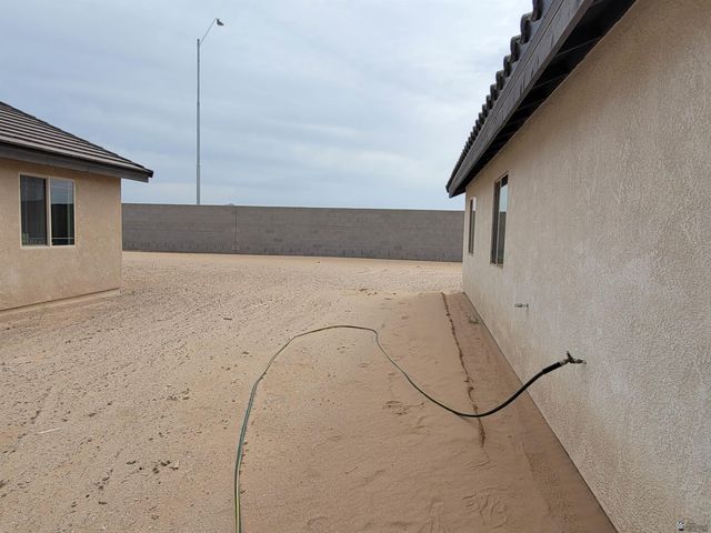 12673 S Prescott Rd, Yuma, AZ 85367