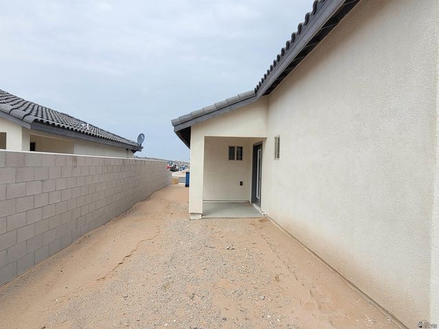 12673 S Prescott Rd, Yuma, AZ 85367