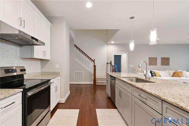15819 Blooming Rd, Chesterfield, VA 23832