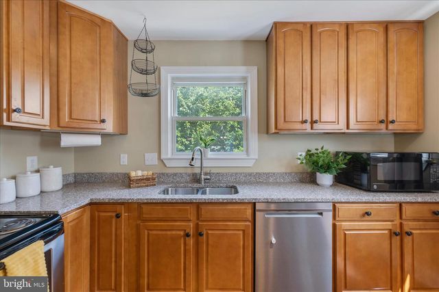 7008 CONTEE RD, Laurel, MD 20707
