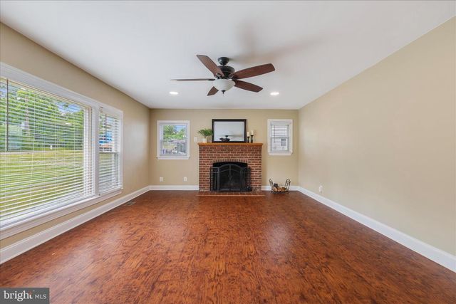 7008 CONTEE RD, Laurel, MD 20707