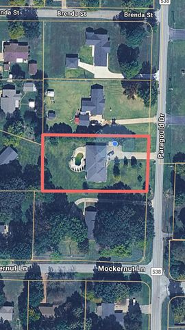 1725 Paragould Dr, Jonesboro, AR 72405