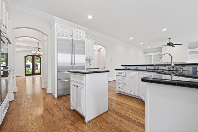 3928 Milton Street, West University Place, TX 77005