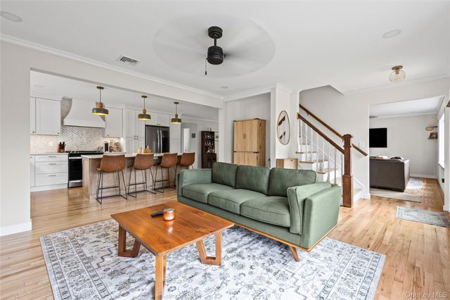 41 Gillette Avenue, Bayport, NY 11705