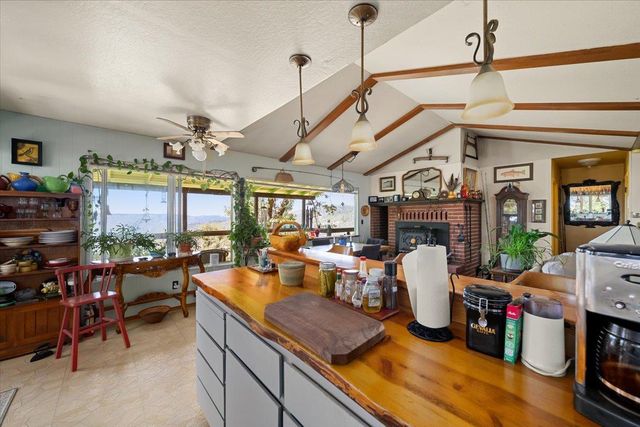 8440 Michigan Bluff Rd, Foresthill, CA 95631