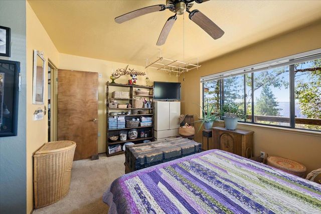 8440 Michigan Bluff Rd, Foresthill, CA 95631