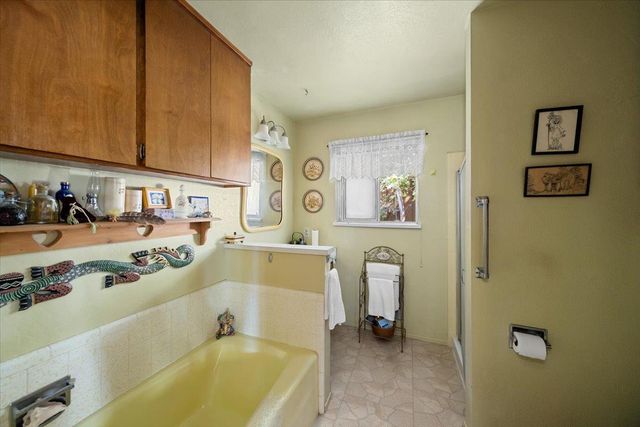 8440 Michigan Bluff Rd, Foresthill, CA 95631