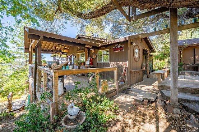 8440 Michigan Bluff Rd, Foresthill, CA 95631