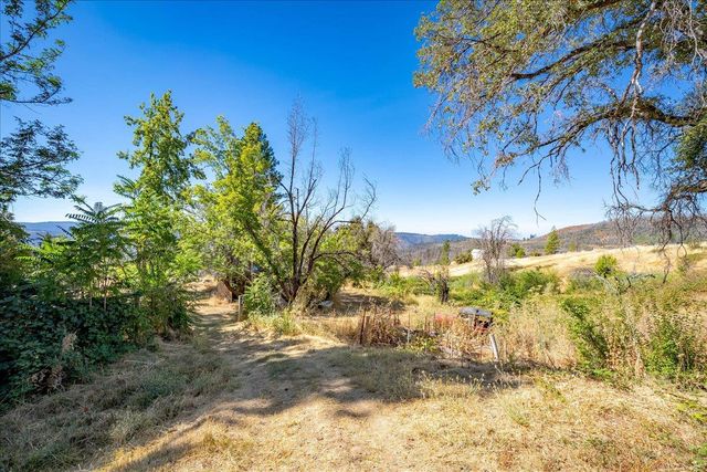 8440 Michigan Bluff Rd, Foresthill, CA 95631